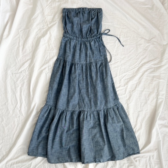 Dresses & Skirts - Denim strapless dress